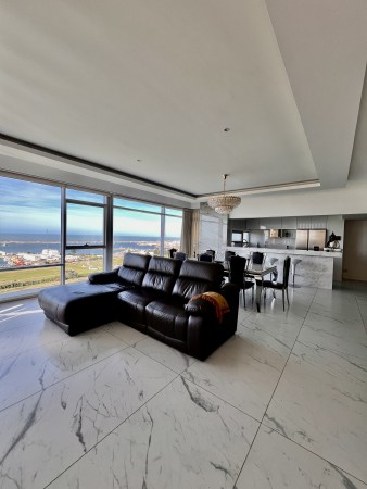 SEMIPISO EN VENTA VISTA AL GOLF 