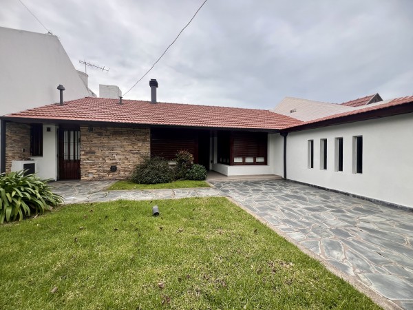 CASA EN VENTA PARQUE LURO
