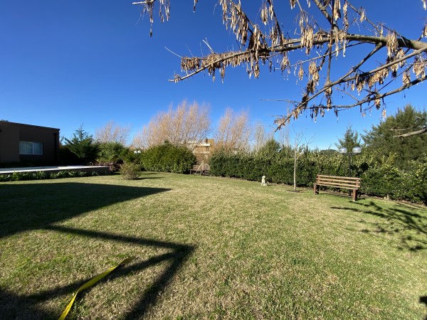 RUMENCO CASA DE 6 ambientes con pileta y gran parque forestado 