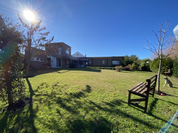 RUMENCO CASA DE 6 ambientes con pileta y gran parque forestado 