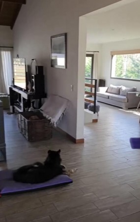 SAN BENITO  Hermosa propiedad de 5 ambientes en venta. 