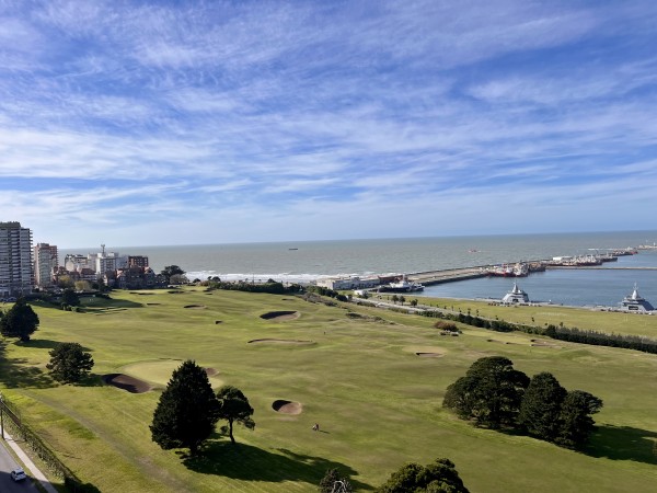 SEMIPISO EN VENTA VISTA AL GOLF 