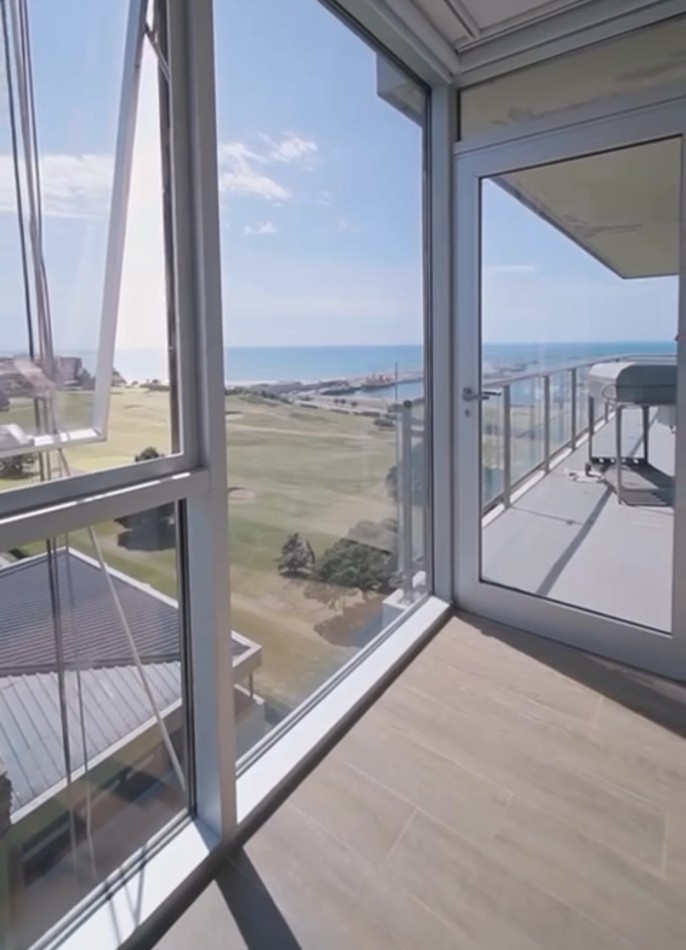 SEMIPISO DE CATEGORIA CON VISTA AL GOLF 