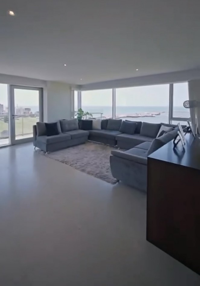 SEMIPISO DE CATEGORIA CON VISTA AL GOLF 