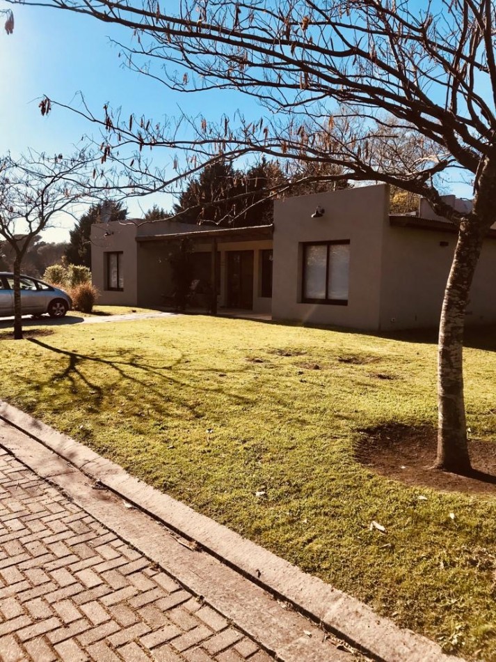 TIERRA Y MAR COUNTRY DEL GOLF. CASA EN VENTA 