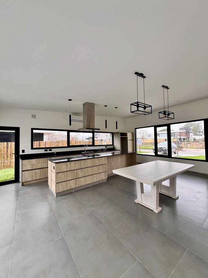 RUMENCO JOVEN CASA A ESTRENAR 