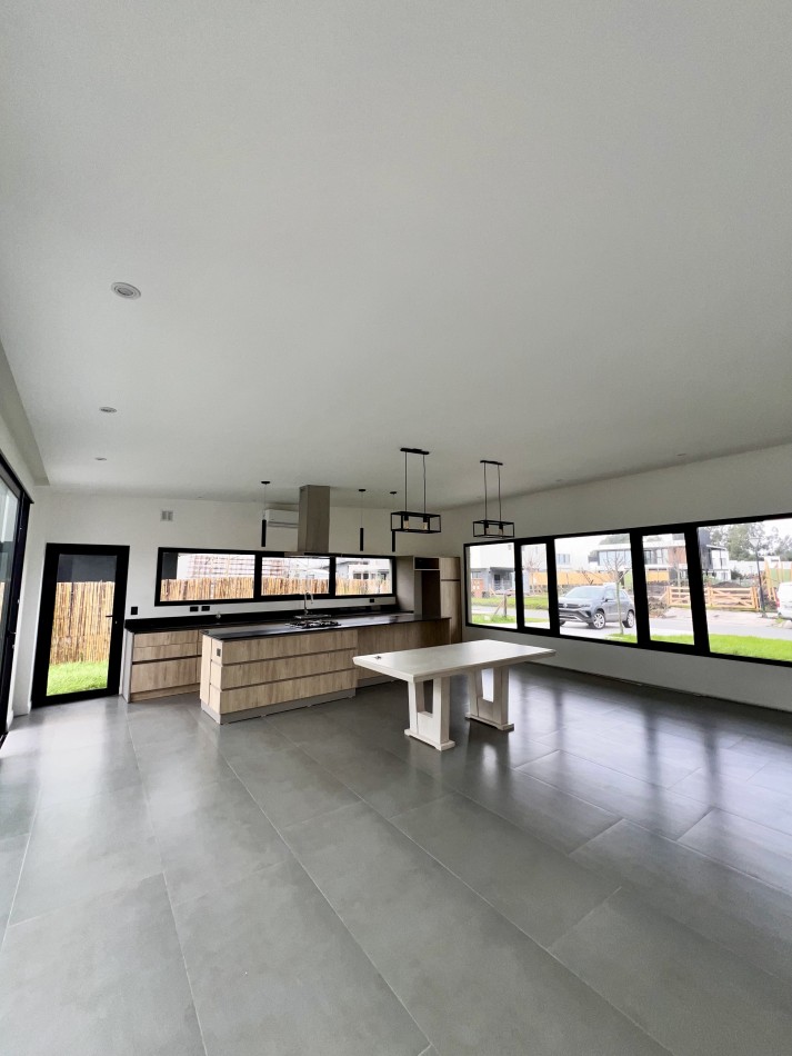 RUMENCO JOVEN CASA A ESTRENAR 