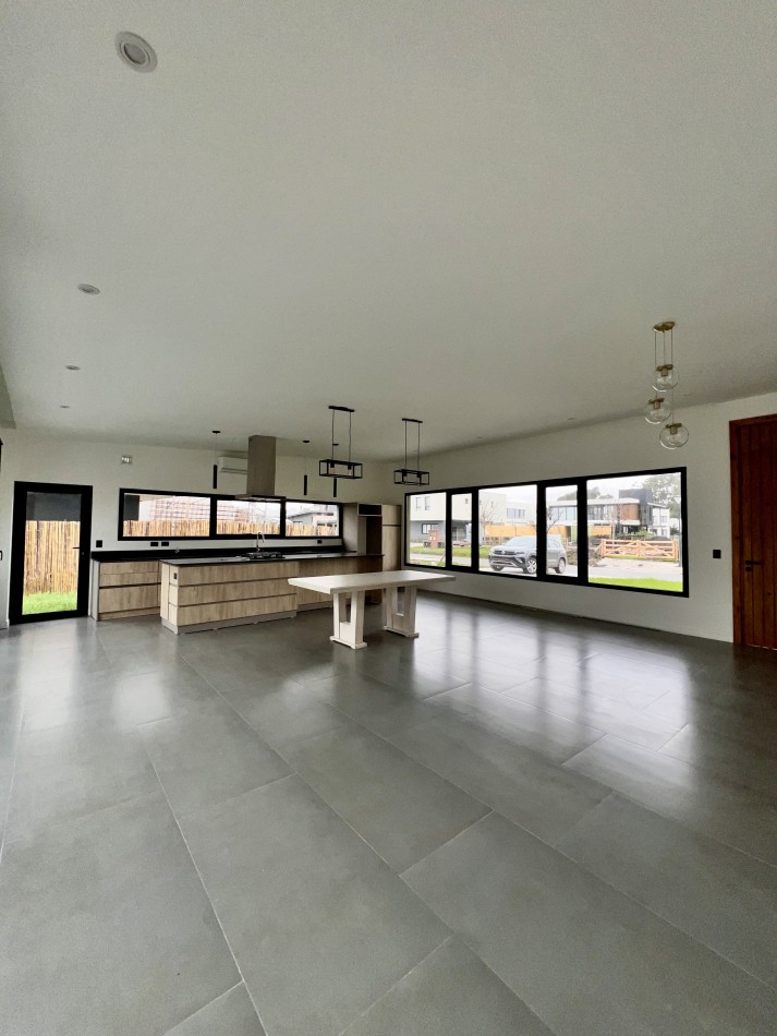 RUMENCO JOVEN CASA A ESTRENAR 