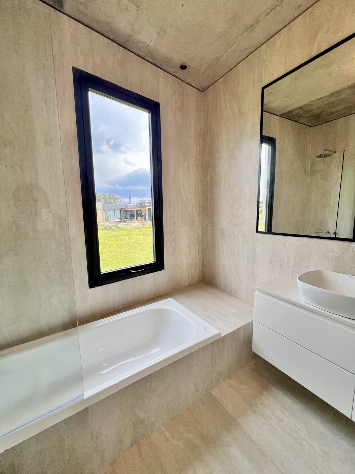 RUMENCO JOVEN CASA A ESTRENAR 