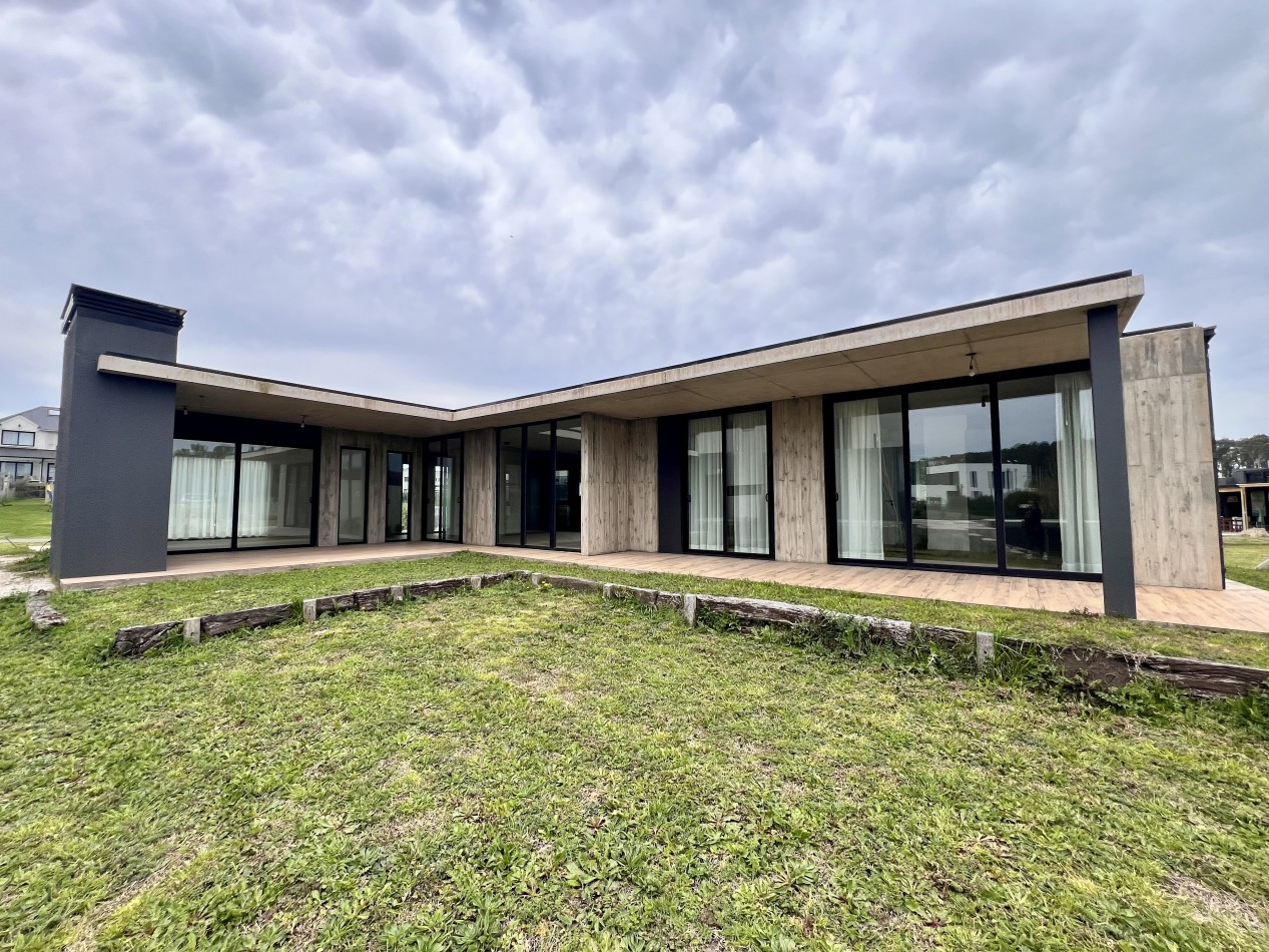 RUMENCO JOVEN CASA A ESTRENAR 