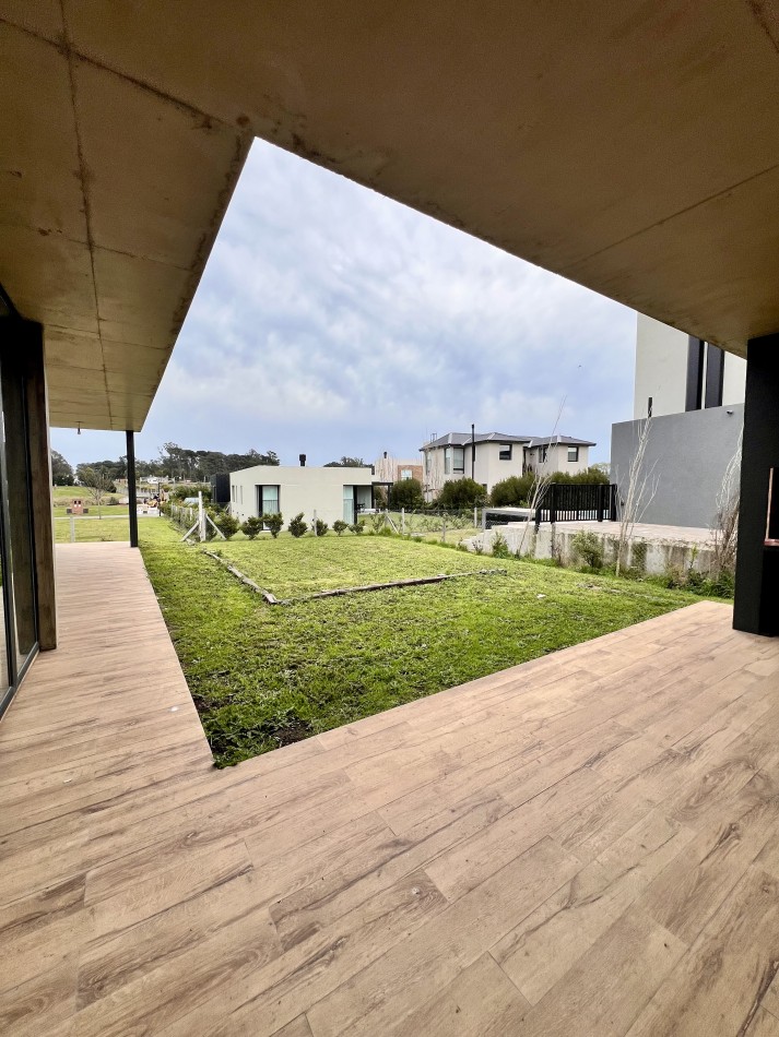 RUMENCO JOVEN CASA A ESTRENAR 