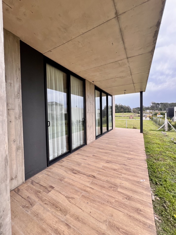 RUMENCO JOVEN CASA A ESTRENAR 