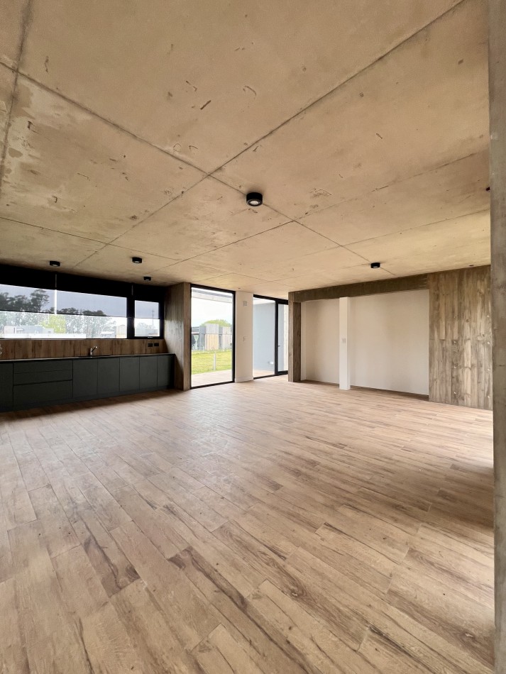 RUMENCO JOVEN CASA A ESTRENAR 