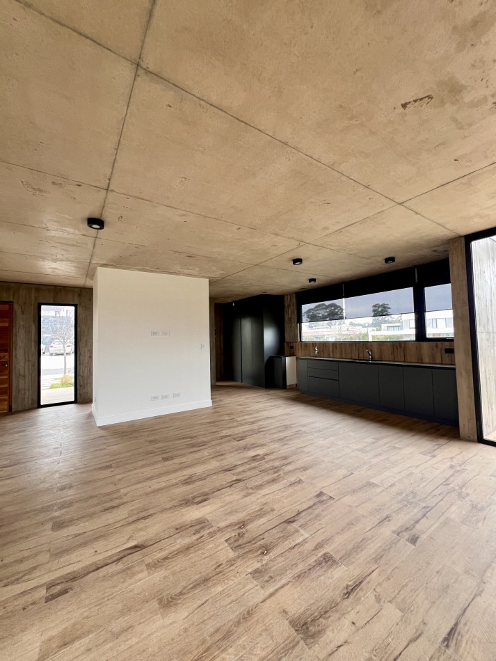 RUMENCO JOVEN CASA A ESTRENAR 