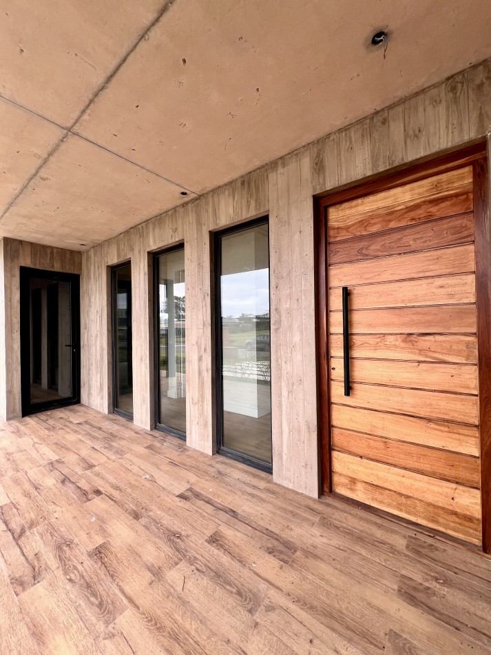 RUMENCO JOVEN CASA A ESTRENAR 