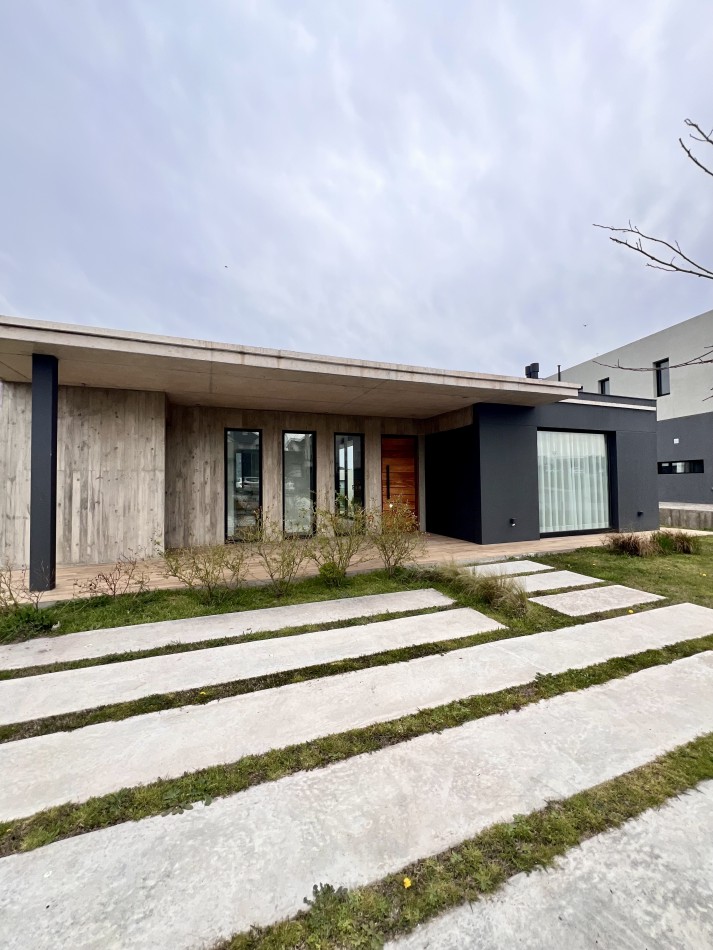 RUMENCO JOVEN CASA A ESTRENAR 