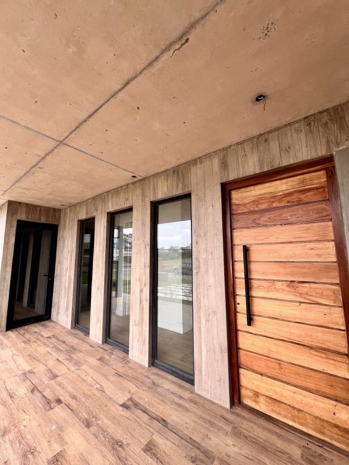 RUMENCO JOVEN CASA A ESTRENAR 