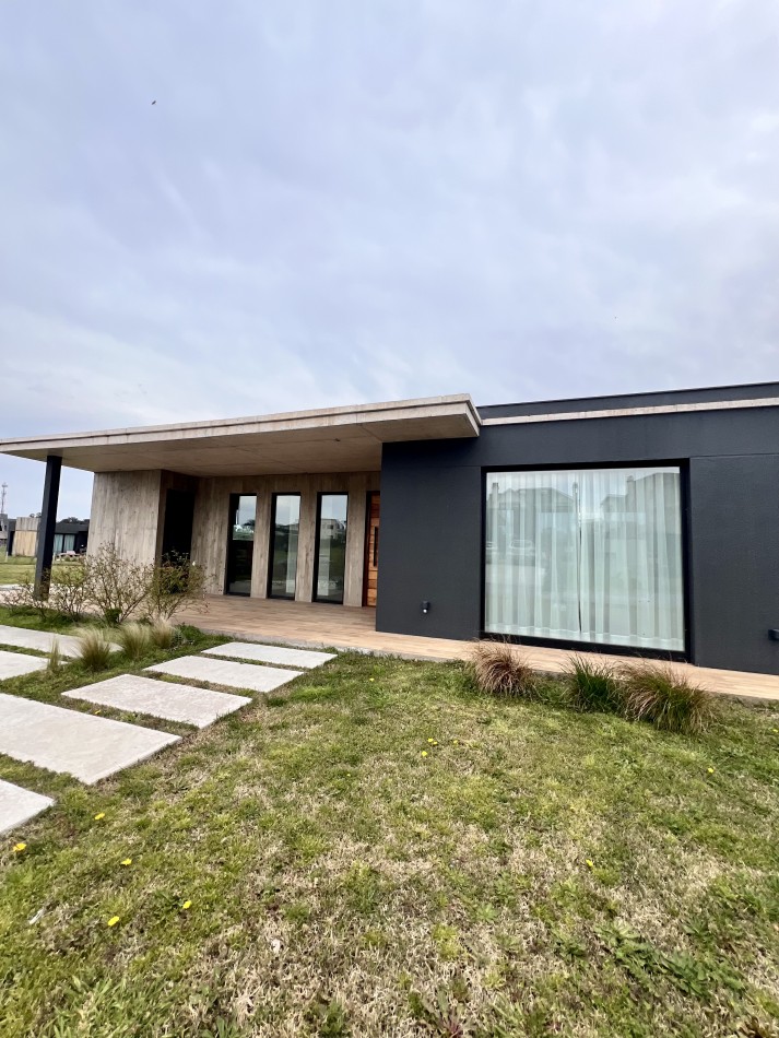 RUMENCO JOVEN CASA A ESTRENAR 