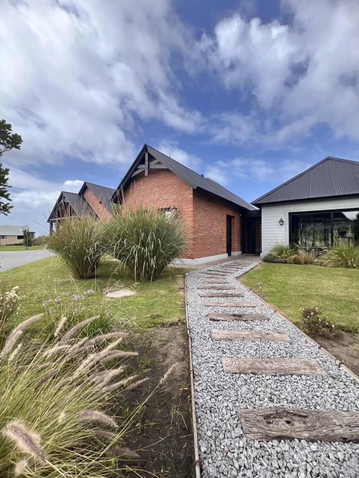 CASONAS DEL HARAS OPORTUNIDAD 