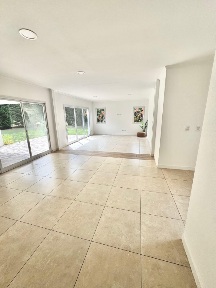 RUMENCO CASA EN ALQUILER 