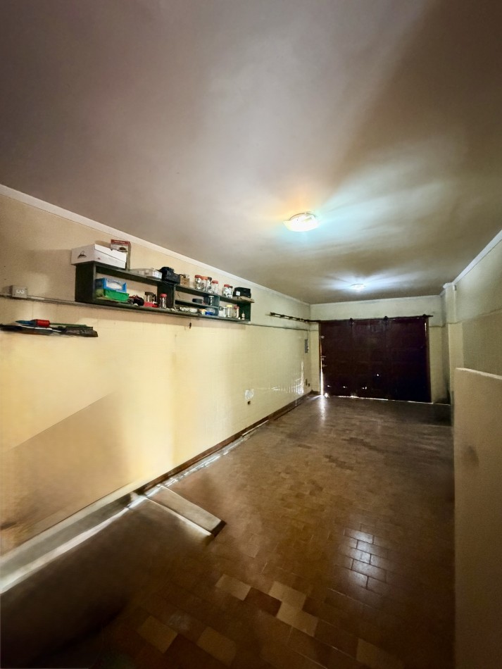 CASA EN VENTA 5 AMBIENTES 