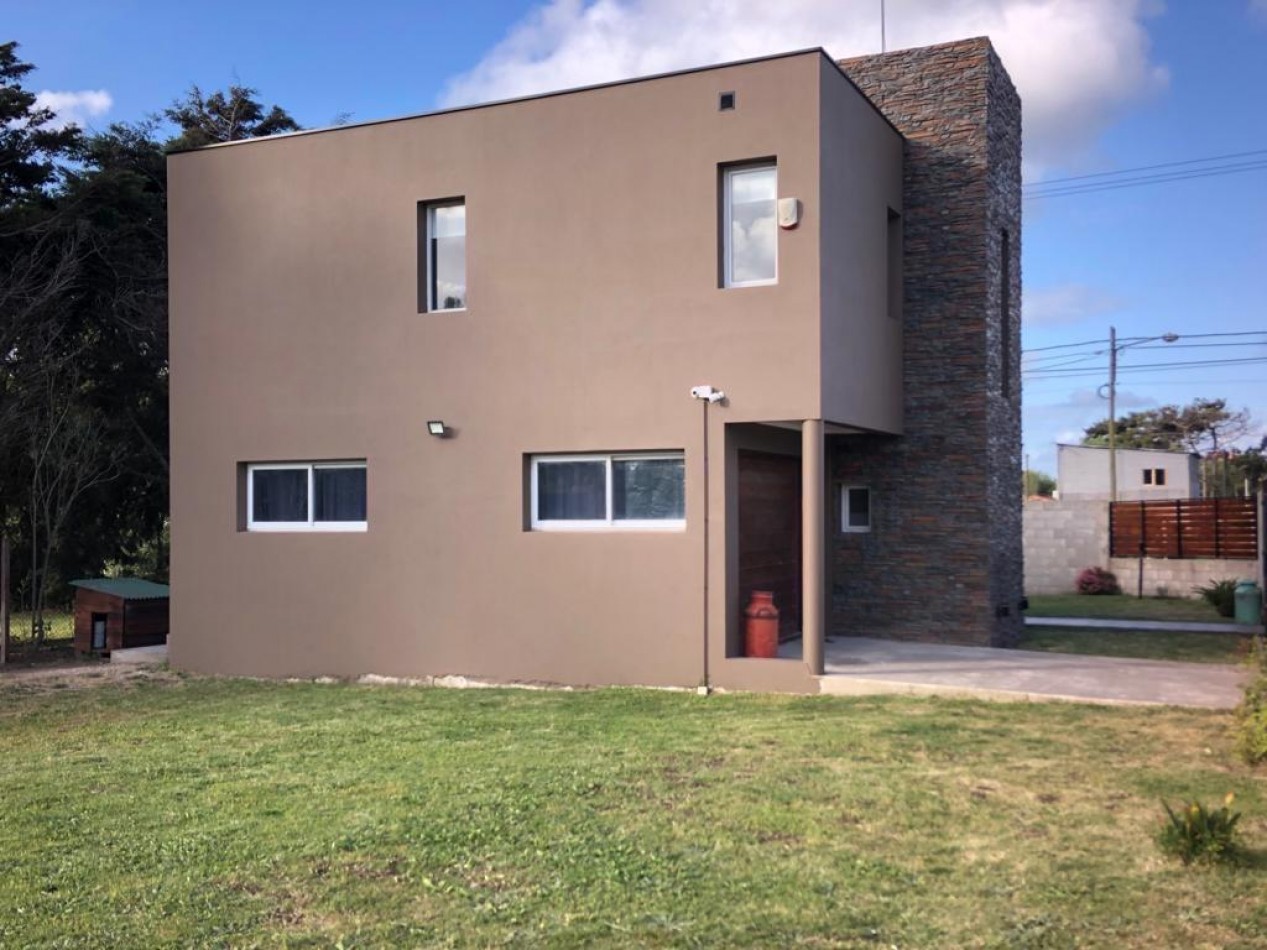 CASA EN VENTA BARRIO SAN JACINTO