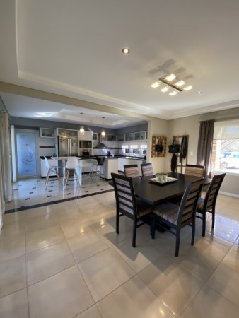 RUMENCO CASA DE 6 ambientes con pileta y gran parque forestado 