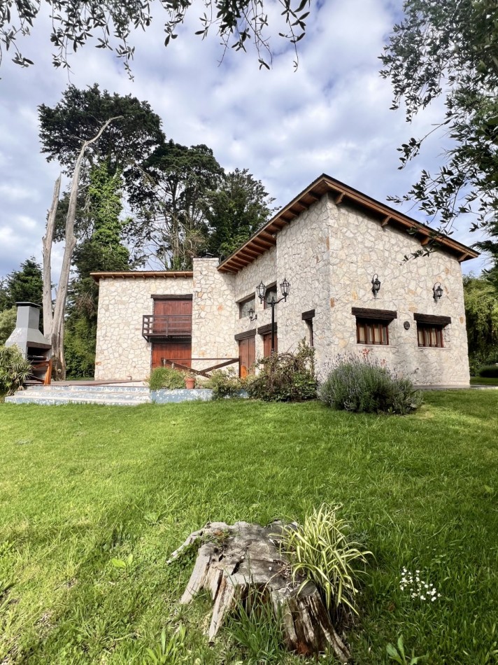 CASA EN EL BOSQUE PERALTA RAMOS 