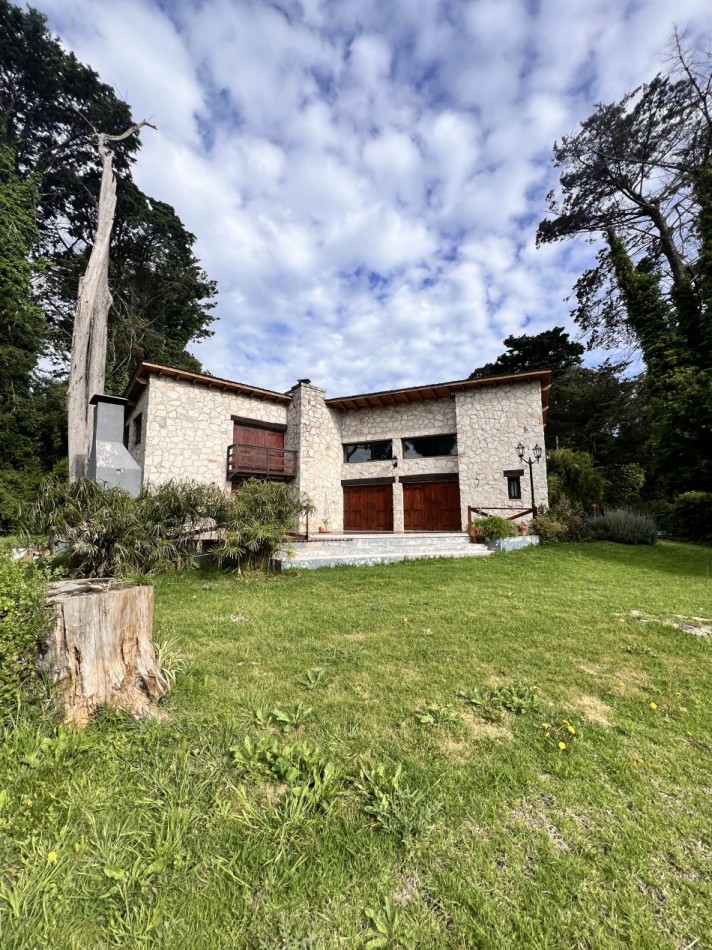 CASA EN EL BOSQUE PERALTA RAMOS 