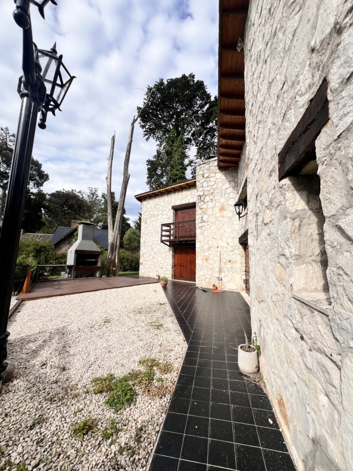 CASA EN EL BOSQUE PERALTA RAMOS 