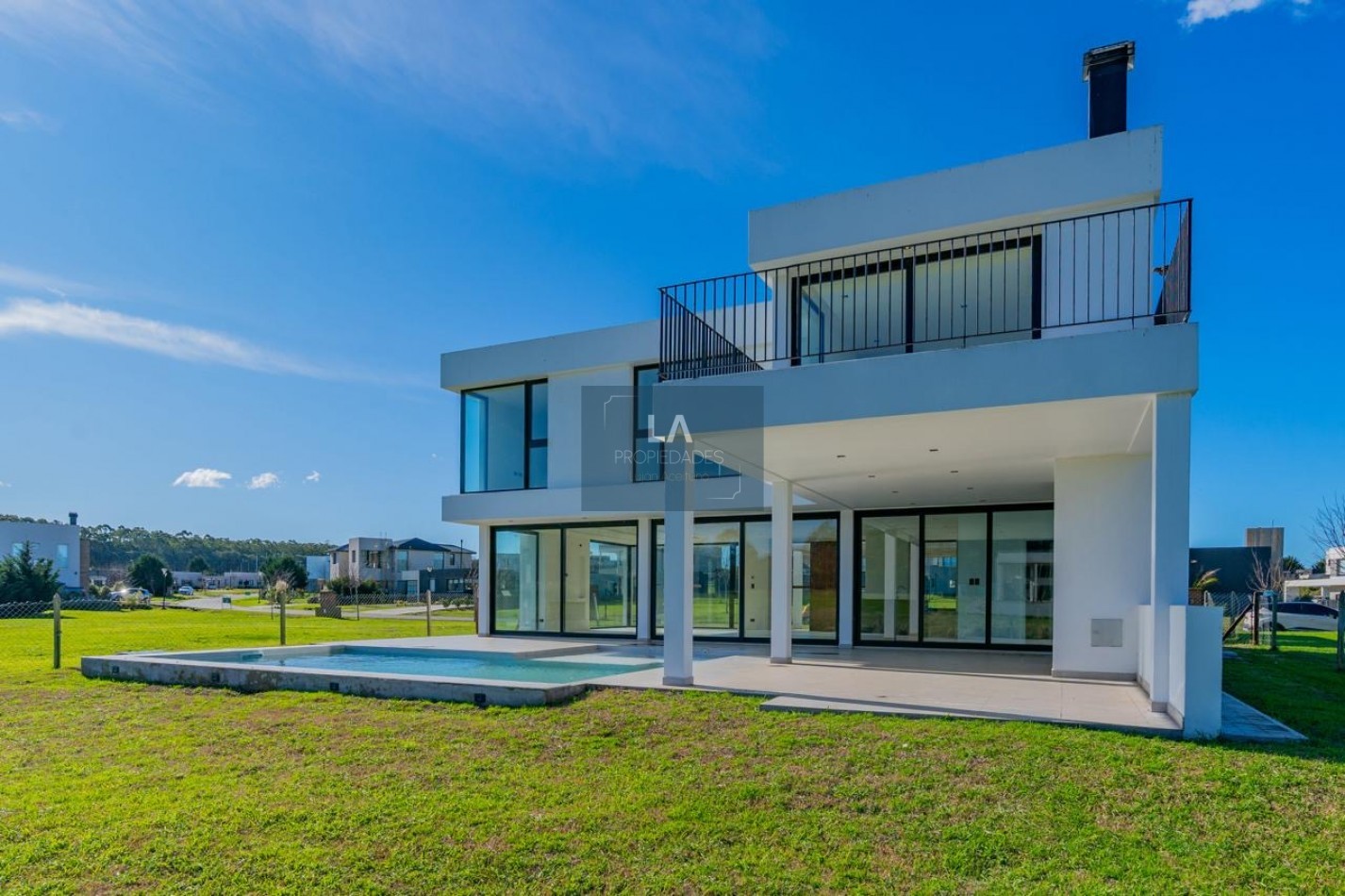 RUMENCO JOVEN CASA EN VENTA A ESTRENAR 