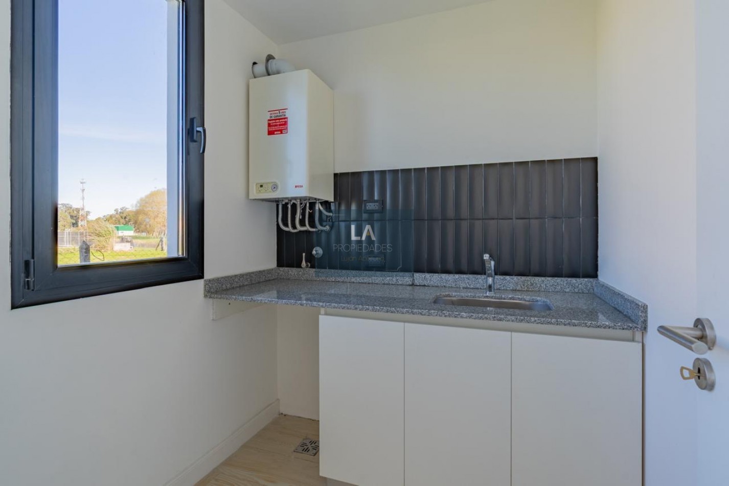 RUMENCO JOVEN CASA EN VENTA A ESTRENAR 