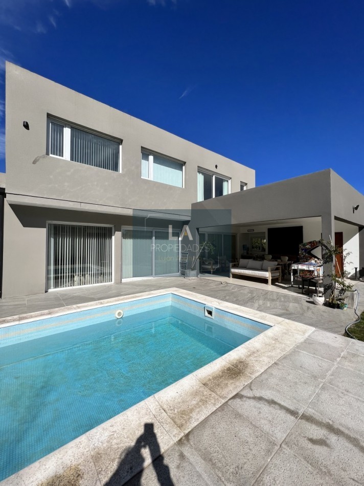 ARENAS DEL SUR CASA EN VENTA 