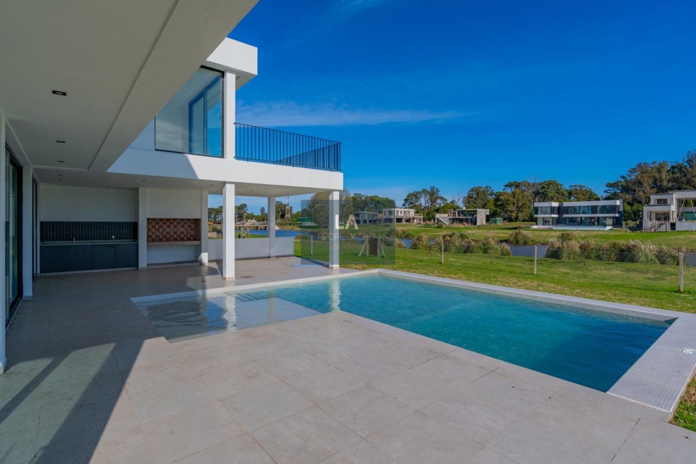 RUMENCO JOVEN CASA EN VENTA A ESTRENAR 