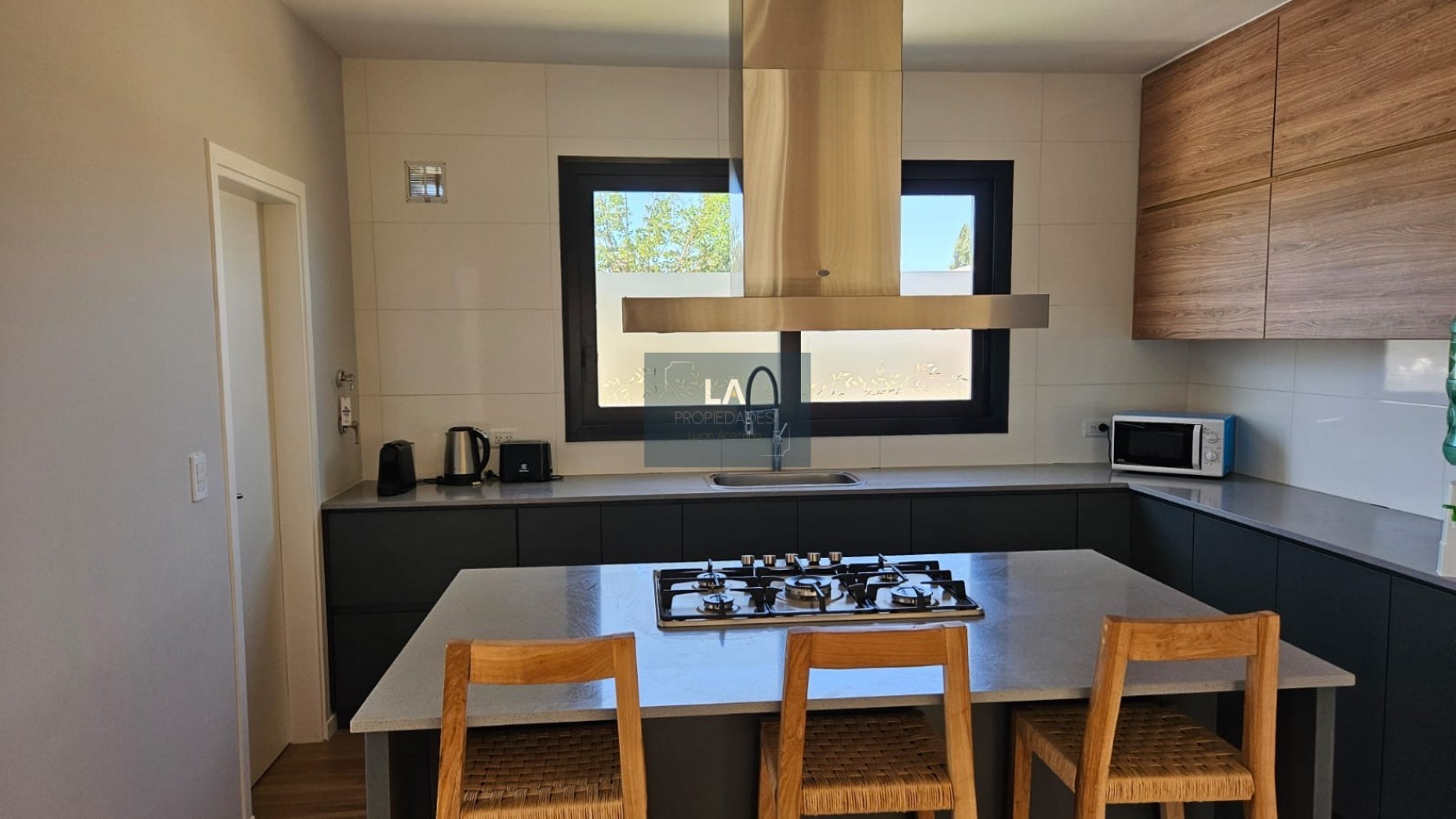 ARENAS CHICO CASA EN VENTA 4 AMBIENTES 