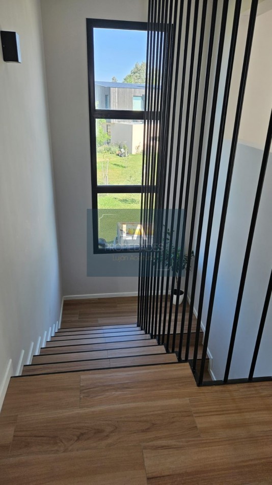 ARENAS CHICO CASA EN VENTA 4 AMBIENTES 