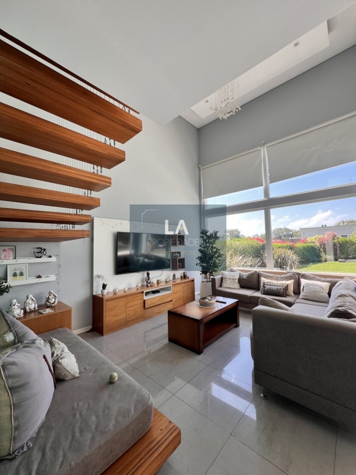 ARENAS DEL SUR MAGNIFICA PROPIEDAD EN VENTA 