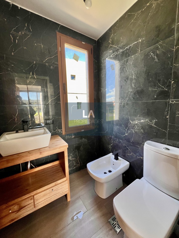 ARENAS CHICO CASA 4 AMBIENTES CON PILETA