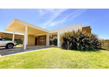 ARENAS DEL SUR CASA EN VENTA 